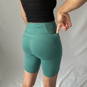 Athletic biker shorts